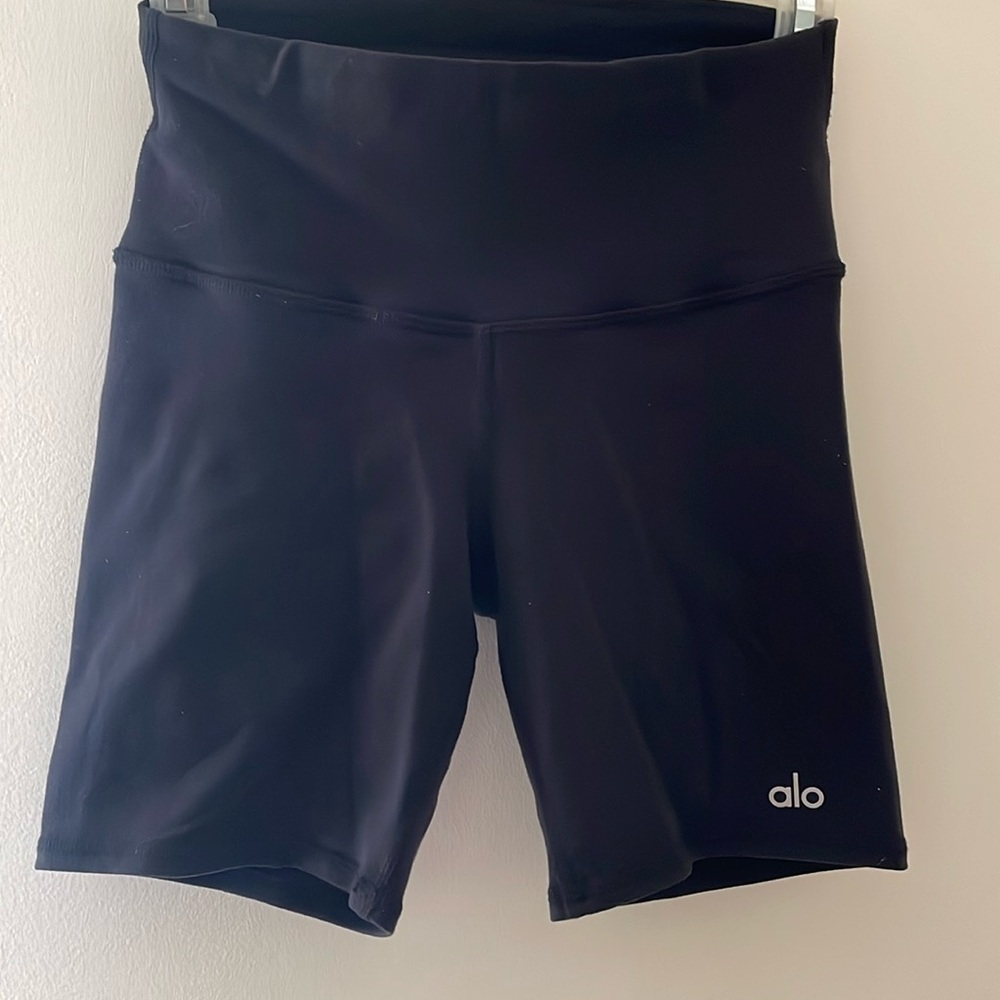 7" High-Waist Biker Short size XXS (fits xs/s)